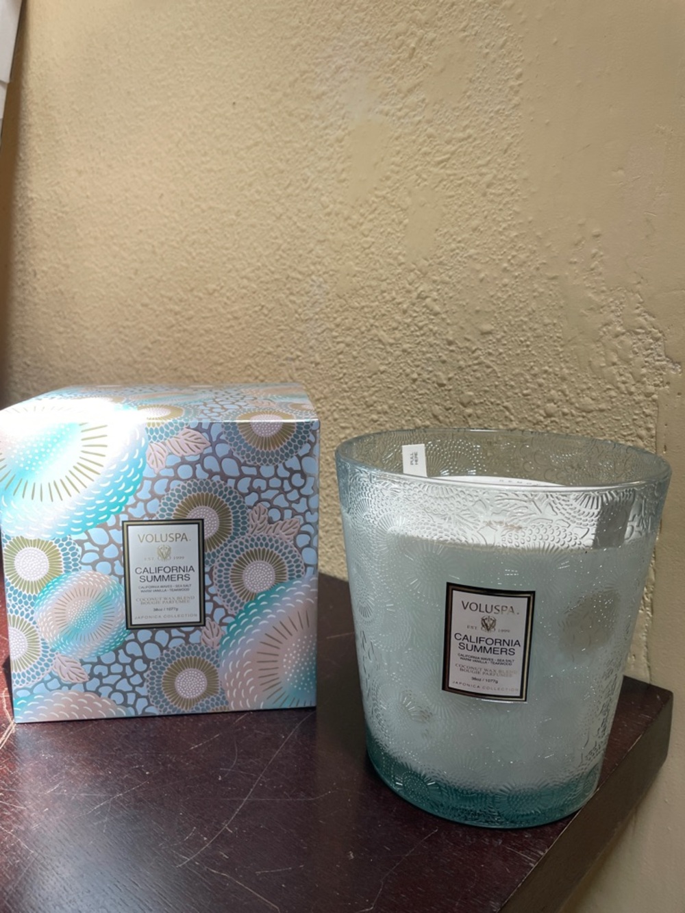 Voluspa California Summers Candle in Aqua Green Glass380z or 1077g